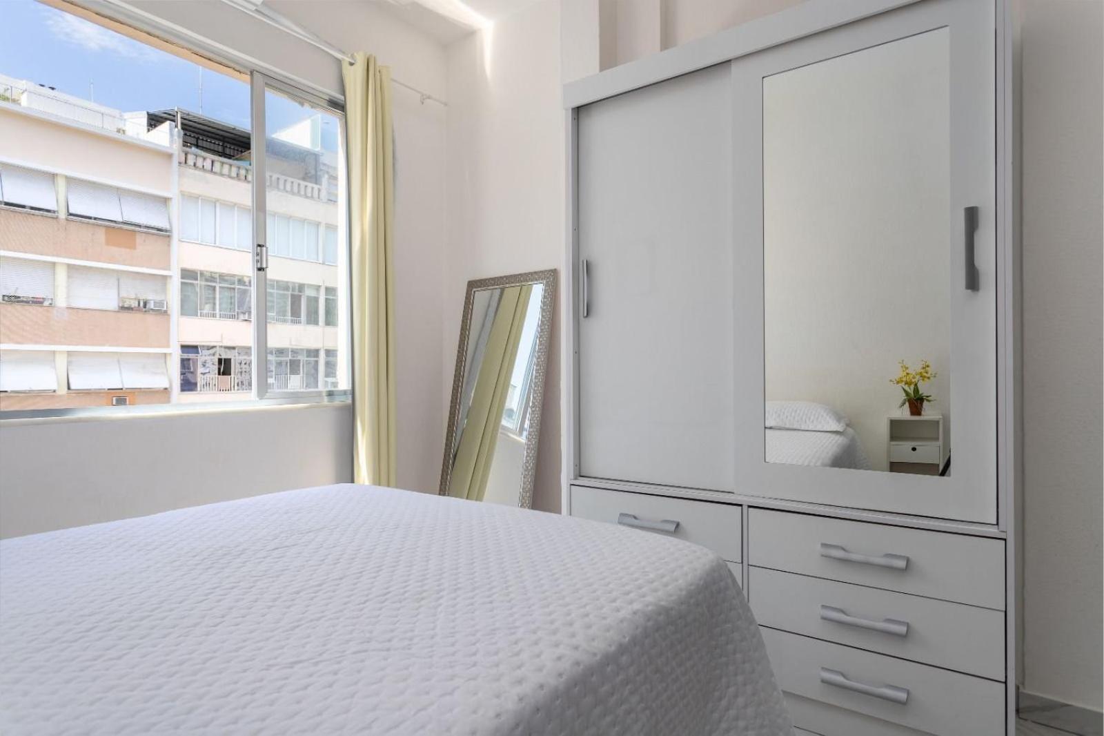 Apartamento Conforto E Localizacao Perfeita Em Copacabana! *